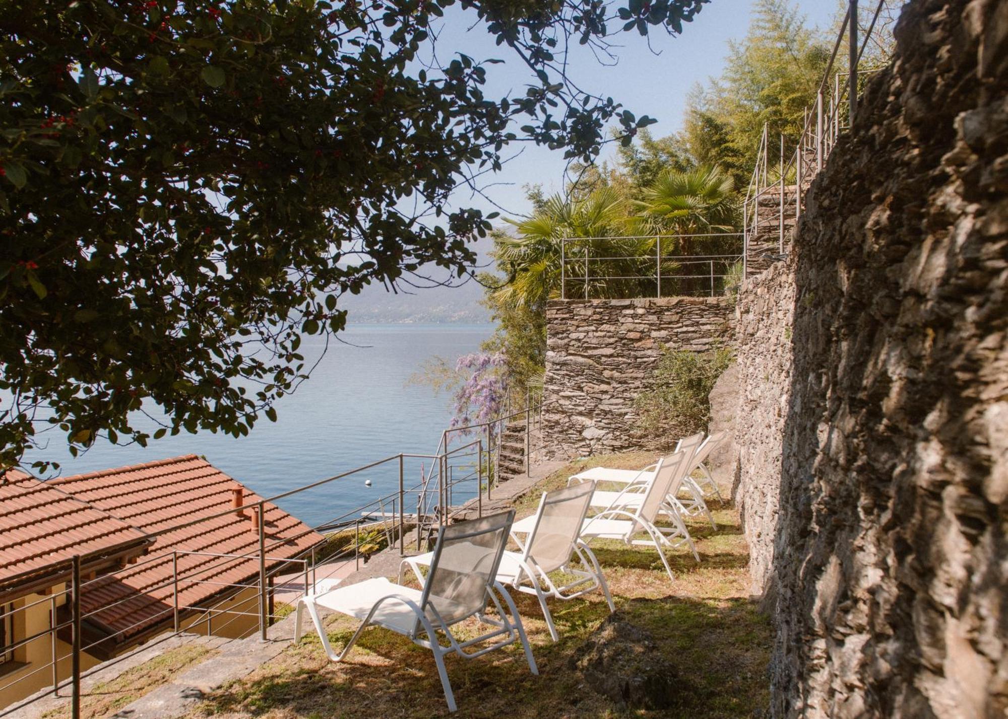 Charming Moment Di Villa Porta - Casa Dolce Luino Exterior photo